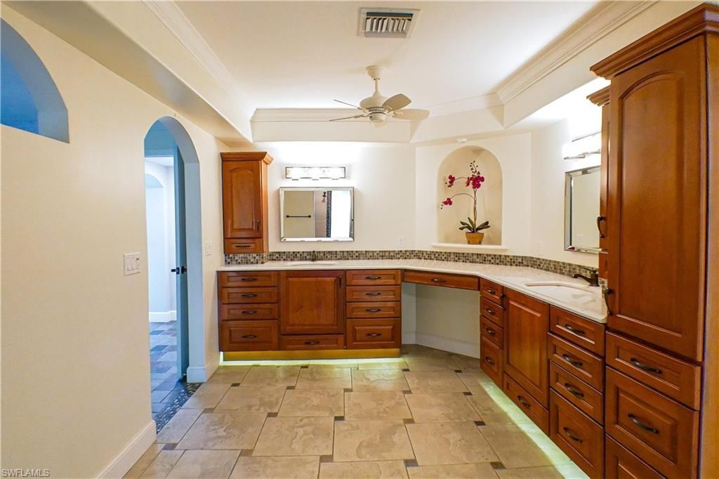 112 Pinebrook Dr, Fort Myers, FL 33907 Photo