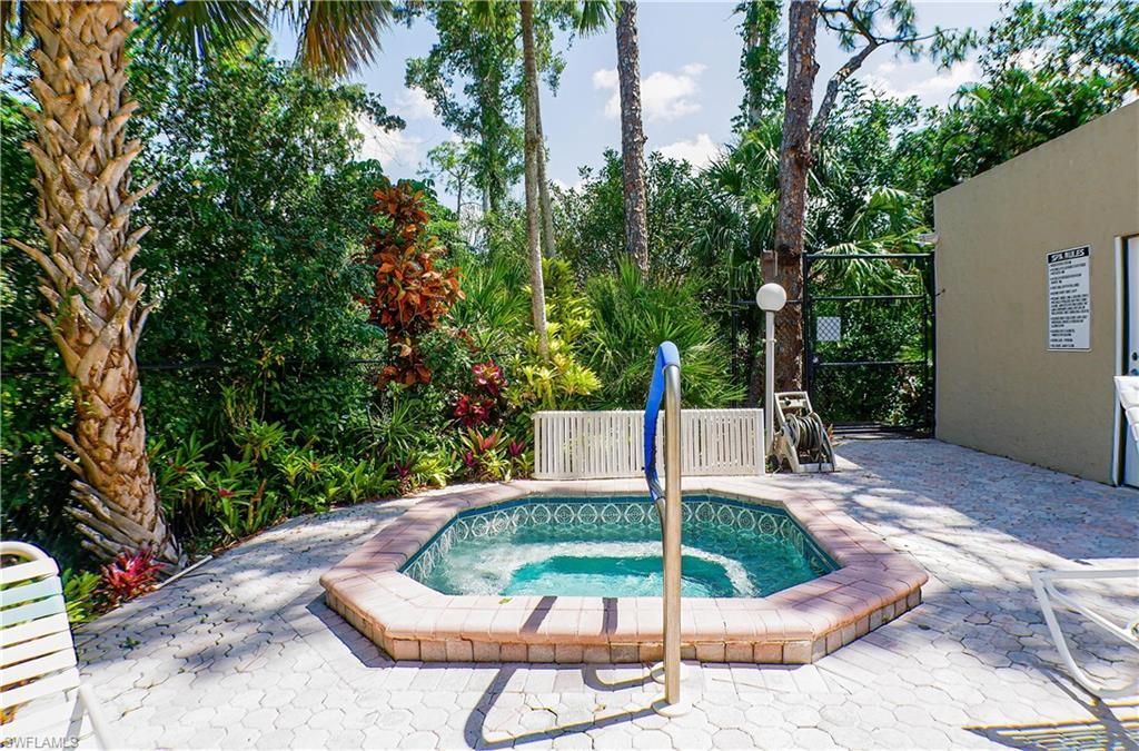 112 Pinebrook Dr, Fort Myers, FL 33907 Photo