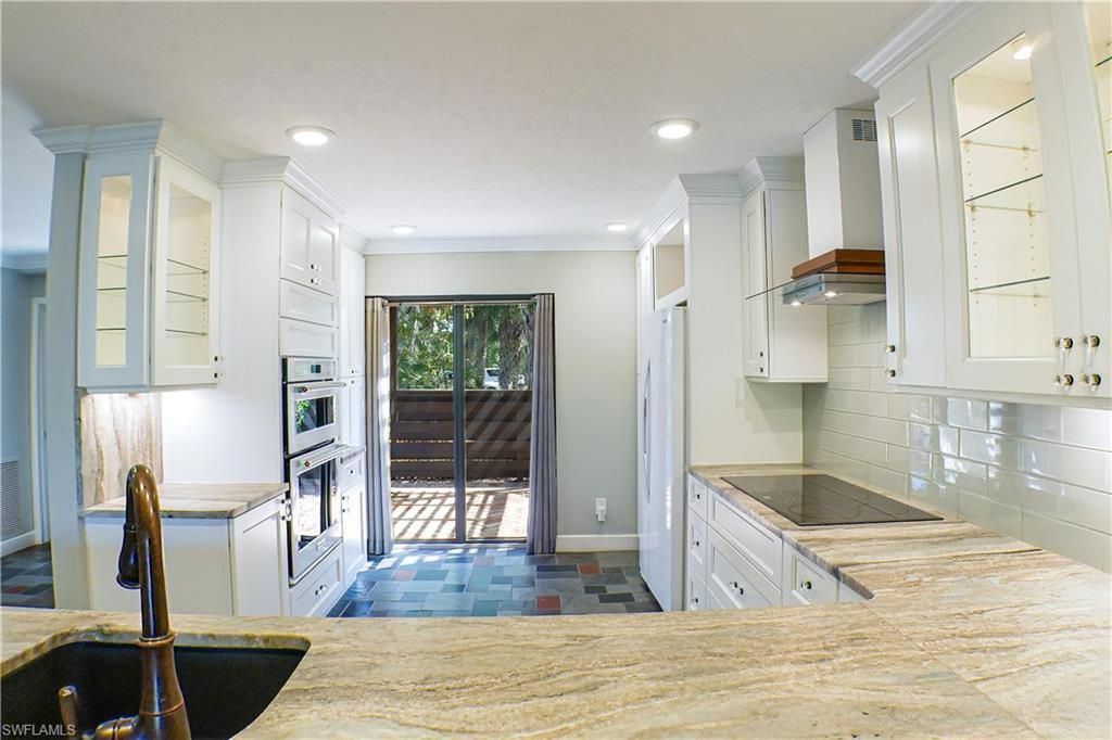 112 Pinebrook Dr, Fort Myers, FL 33907 Photo