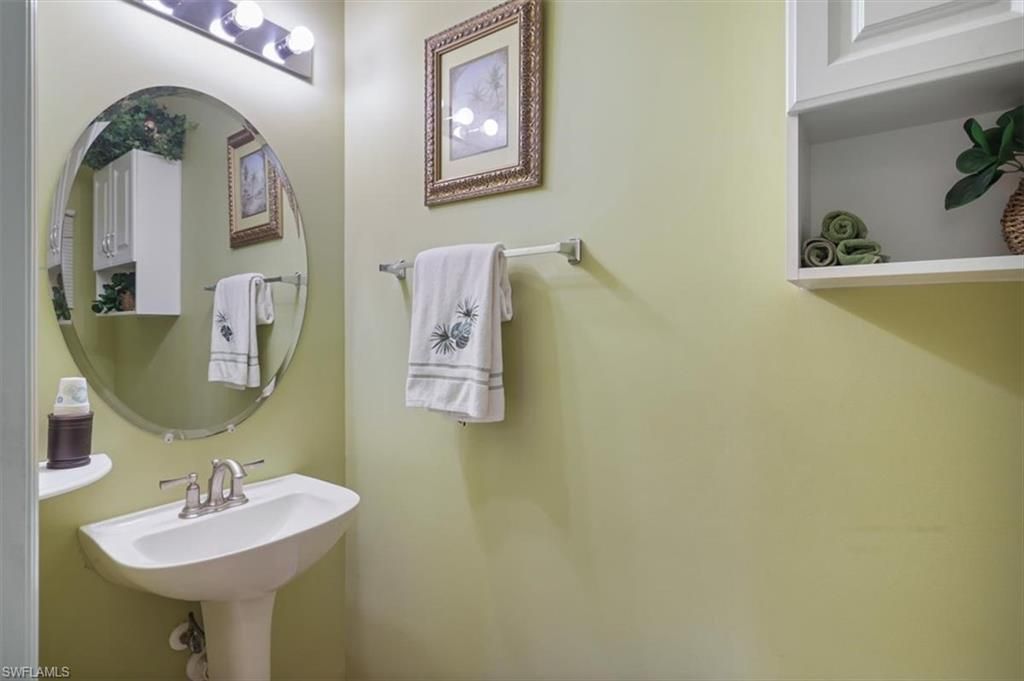 3357 Dandolo Cir, Cape Coral, FL 33909 Photo