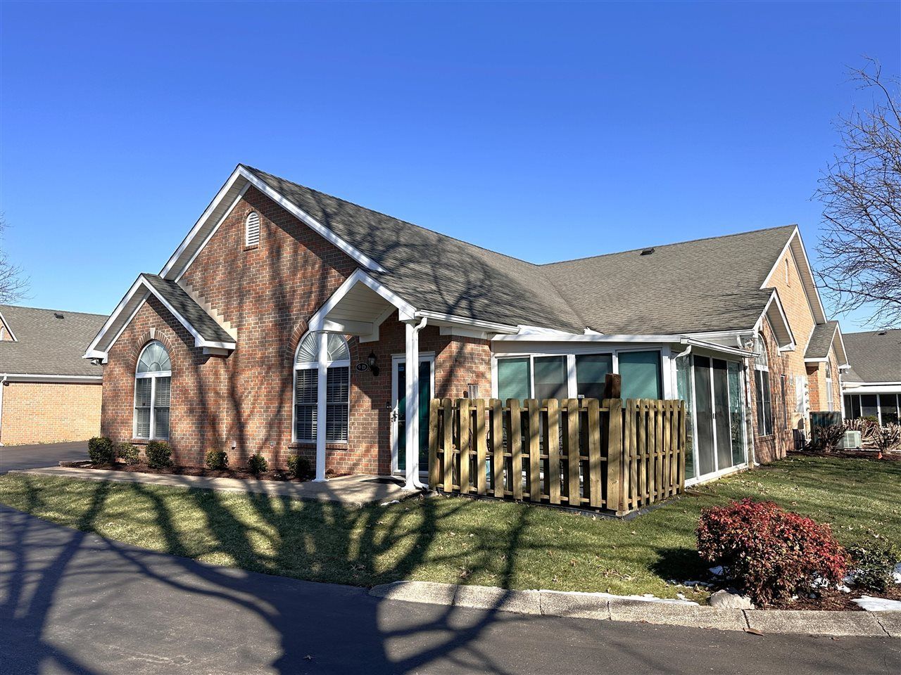 100 Augusta Avenue 9d, Bowling Green, KY 42103 Main Photo