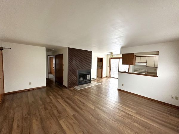 6734 Park Ridge Drive, Unit D, Madison, WI 53719