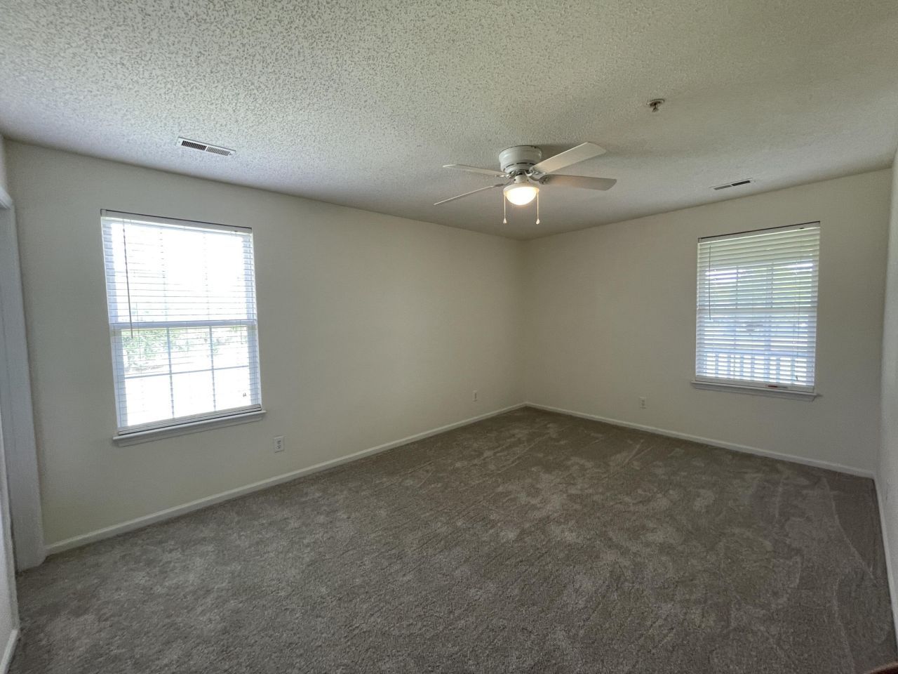 2601 Riverridge Court Photo 6