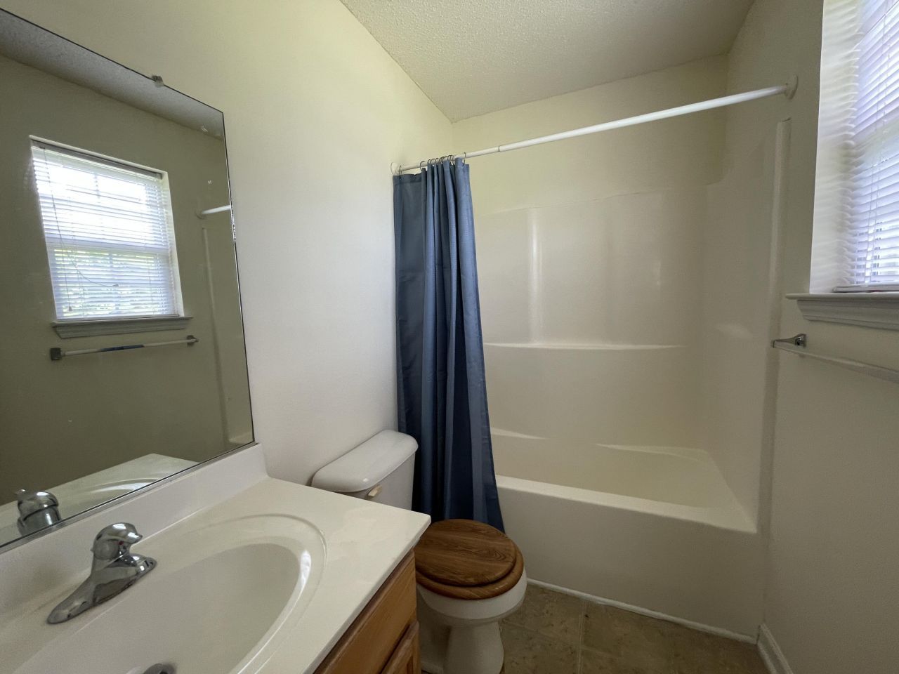 2601 Riverridge Court Photo 7