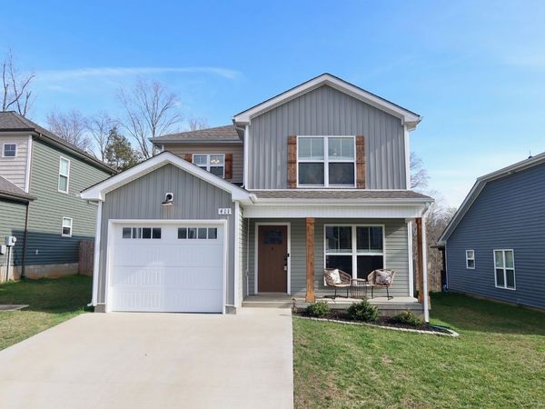 411 Hillside Dr, Clarksville, TN 37040