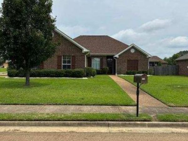 106 Muirfield Place, Gluckstadt, MS 39110
