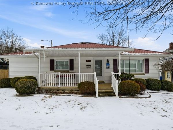 1531 Smith Street, Milton, WV 25541