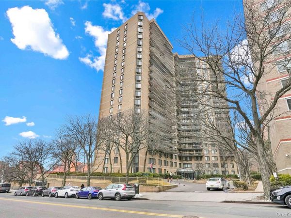138-35 Elder Avenue, Unit 6B, Flushing, NY 11355