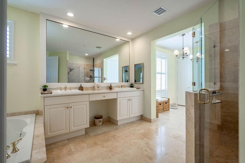 2825 Marina Cir, Unit 2825, Lighthouse Point, FL 33064 Photo