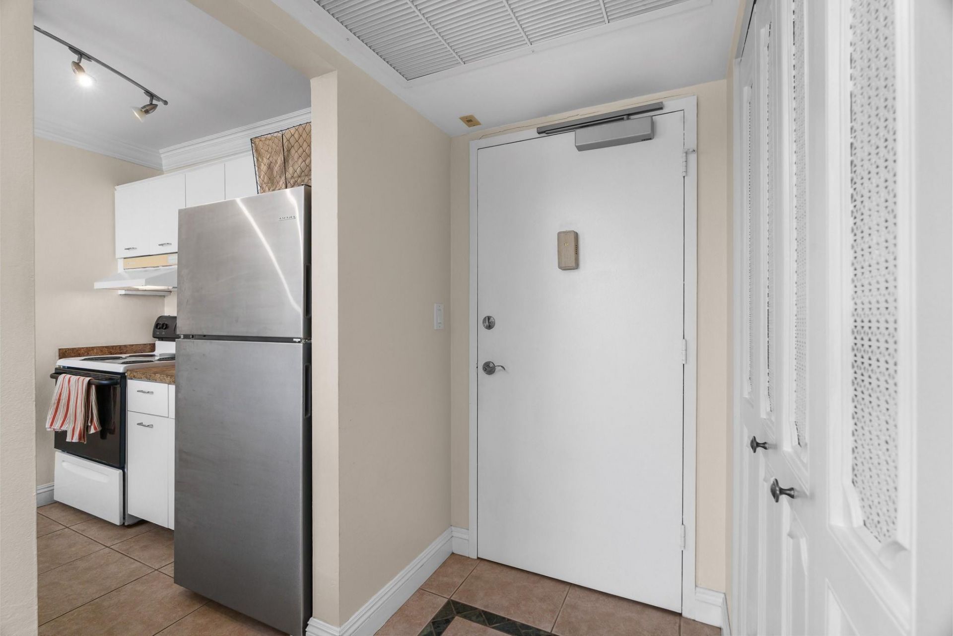 777 S Federal Hy, Unit 811-D, Pompano Beach, FL 33062 Photo