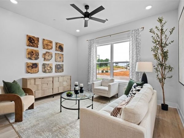 3058 W Berkeley Avenue, Rogers, AR 72758