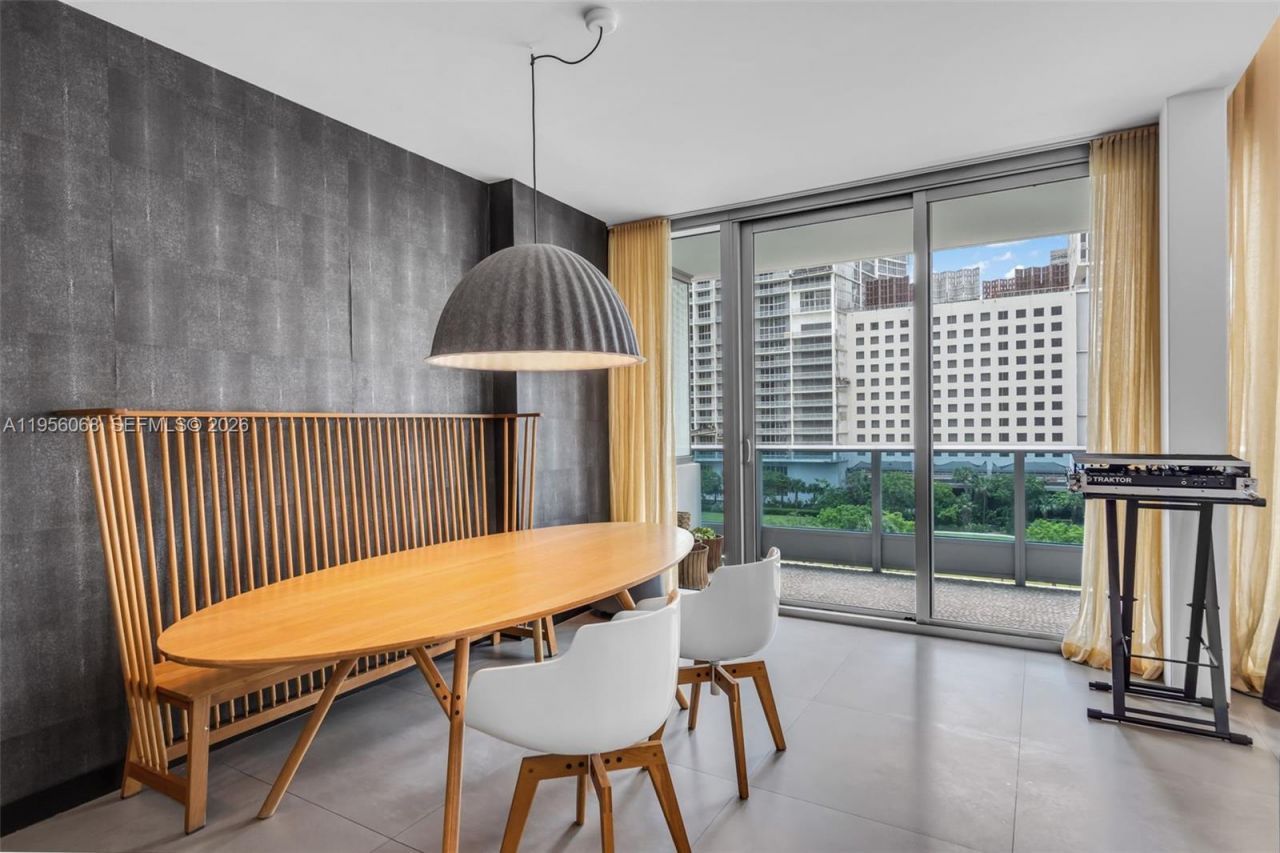 200 Biscayne Boulevard Way, Unit 506, Miami, FL 33131 Photo