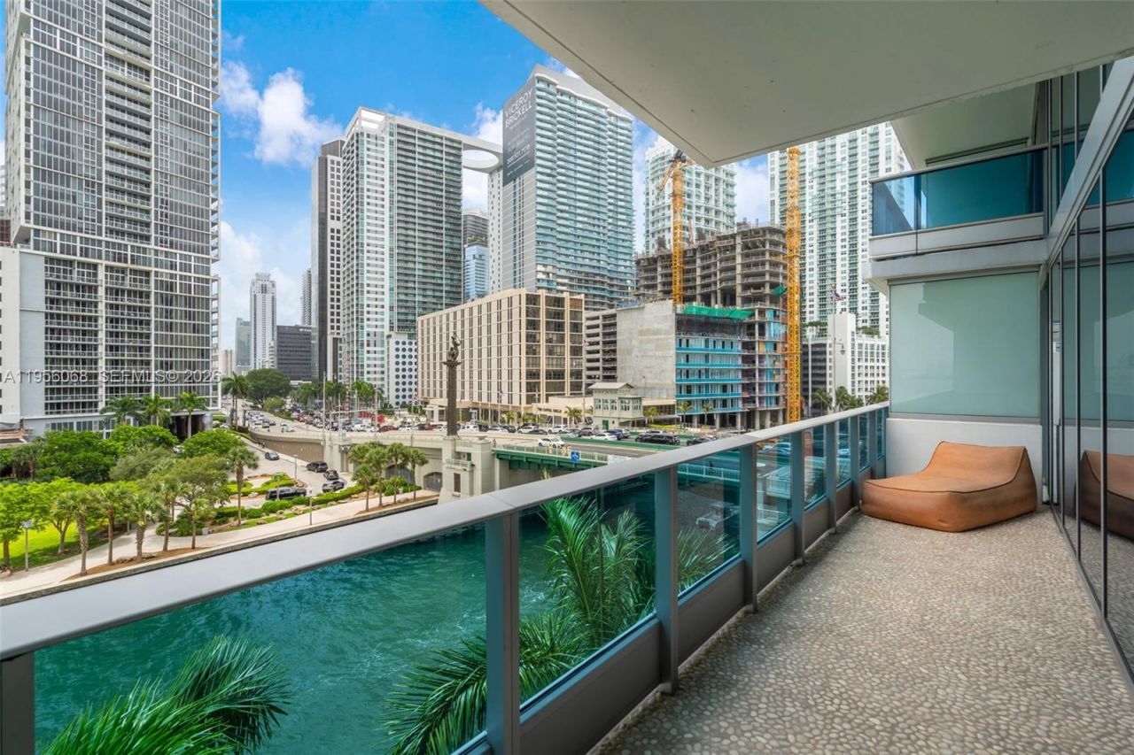 200 Biscayne Boulevard Way, Unit 506, Miami, FL 33131 Photo