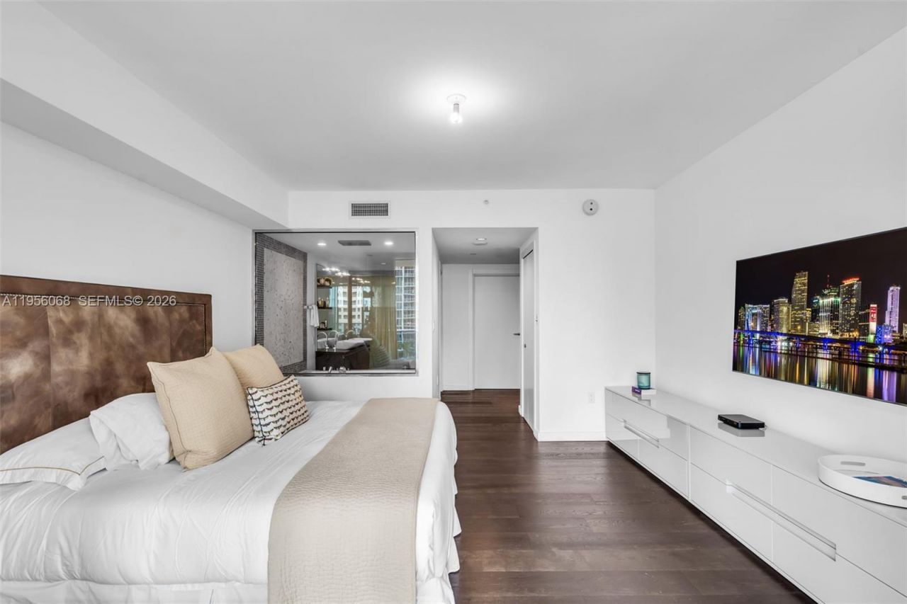 200 Biscayne Boulevard Way, Unit 506, Miami, FL 33131 Photo