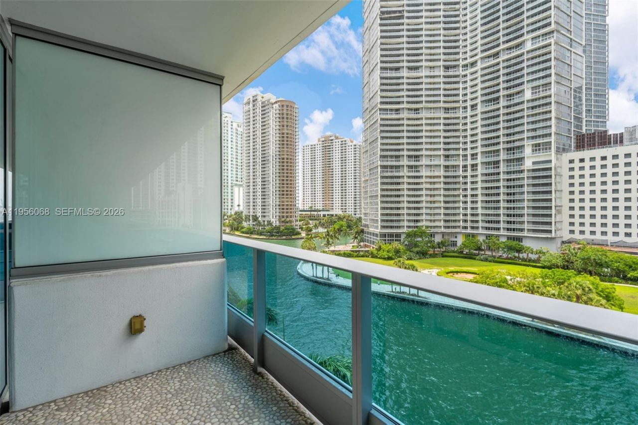 200 Biscayne Boulevard Way, Unit 506, Miami, FL 33131 Photo