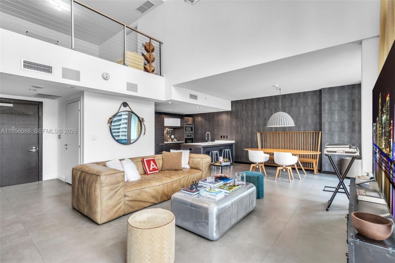 200 Biscayne Boulevard Way, Unit 506, Miami, FL 33131 Photo