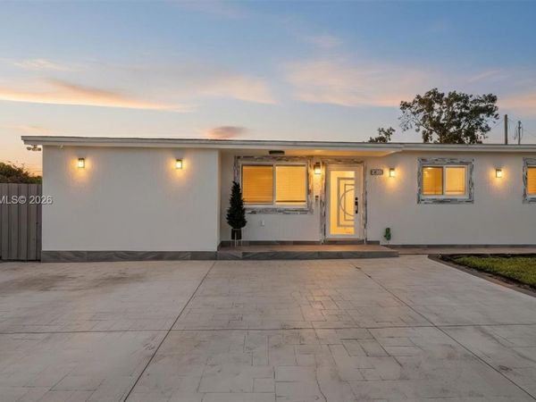 22301 SW 117th Pl, Miami, FL 33170