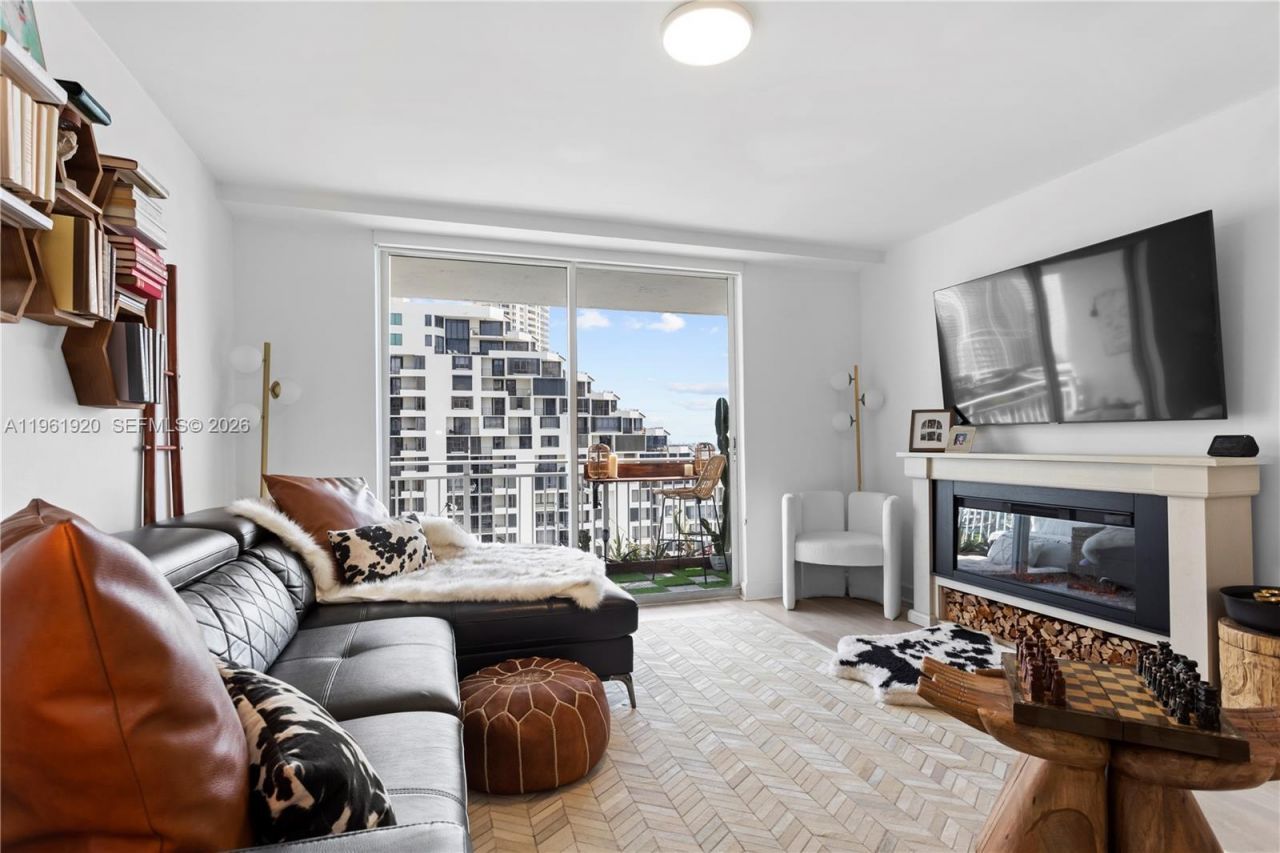 770 Claughton Island Dr, Unit 1705, Miami, FL 33131 Photo