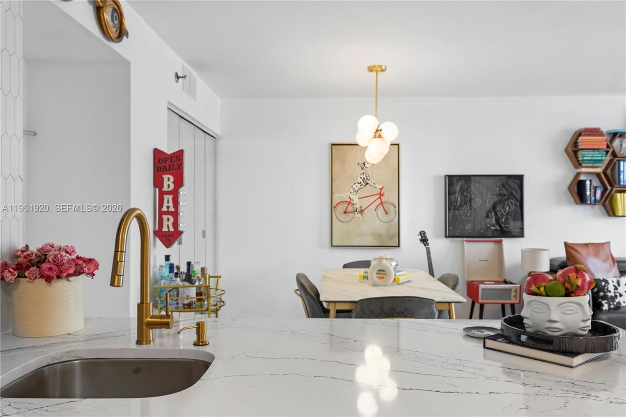 770 Claughton Island Dr, Unit 1705, Miami, FL 33131 Photo