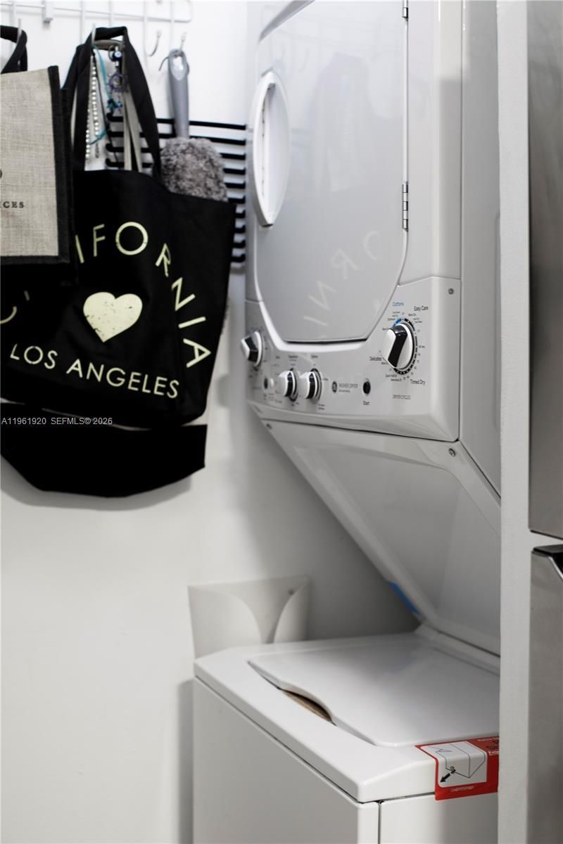 770 Claughton Island Dr, Unit 1705, Miami, FL 33131 Photo