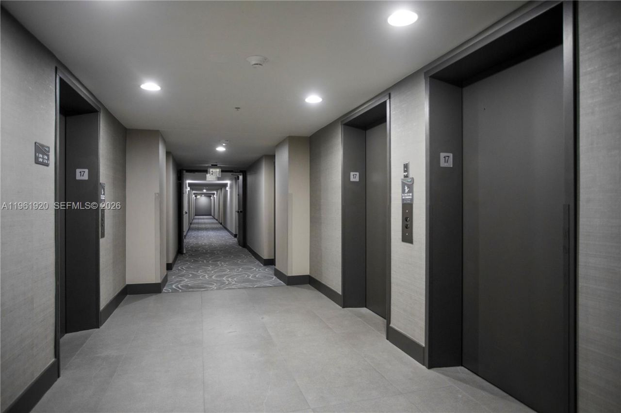 770 Claughton Island Dr, Unit 1705, Miami, FL 33131 Photo