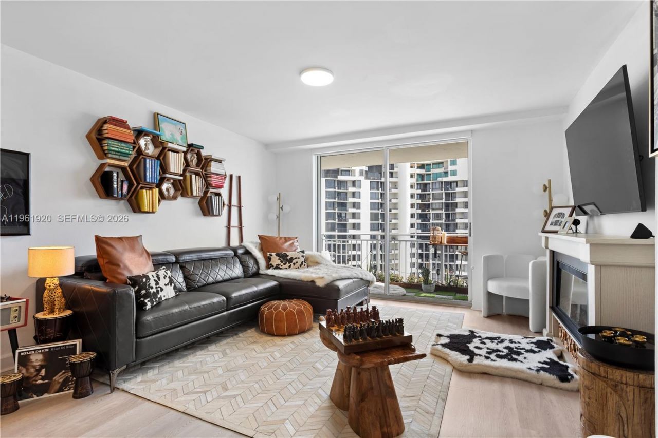 770 Claughton Island Dr, Unit 1705, Miami, FL 33131 Photo