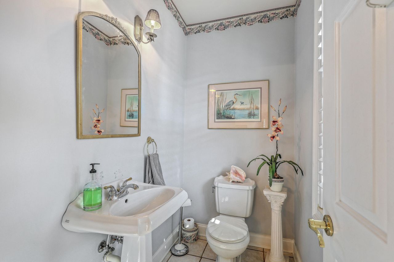 4221 Wildwood Landing Photo 11