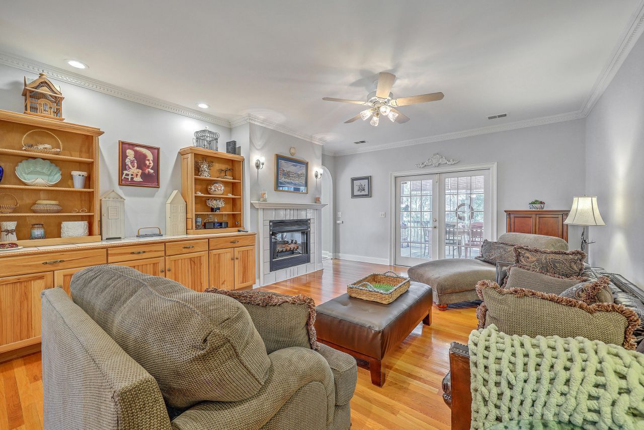 4221 Wildwood Landing Photo 13