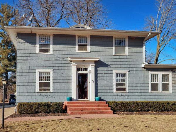 4530 Manor Circle, Sioux City, IA 51104