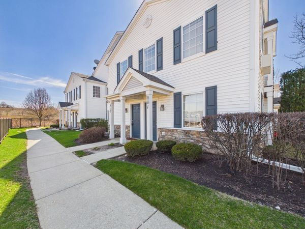 917 Silverstone Drive, Unit 917, Carpentersville, IL 60110