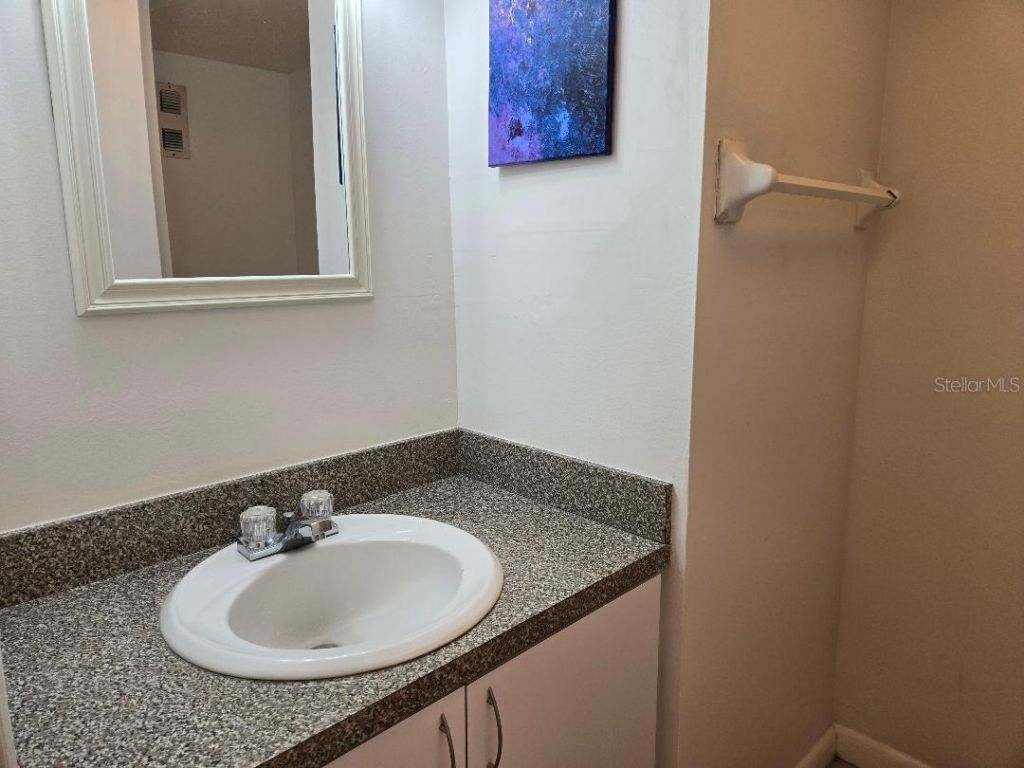 4908 38th Way S, Unit 103, Saint Petersburg, FL 33711 Photo