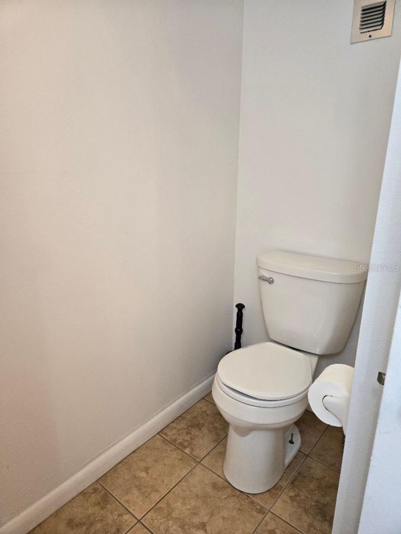 4908 38th Way S, Unit 103, Saint Petersburg, FL 33711 Photo