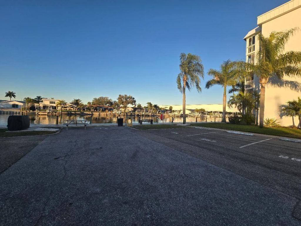 4908 38th Way S, Unit 103, Saint Petersburg, FL 33711 Photo