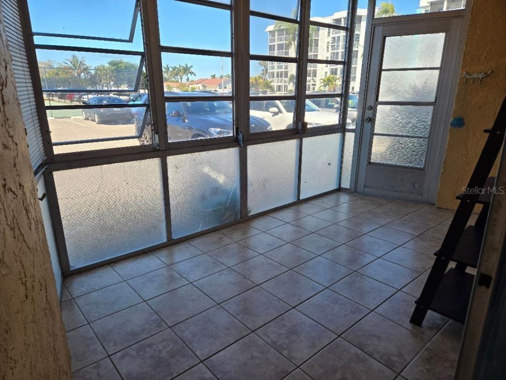 4908 38th Way S, Unit 103, Saint Petersburg, FL 33711 Photo