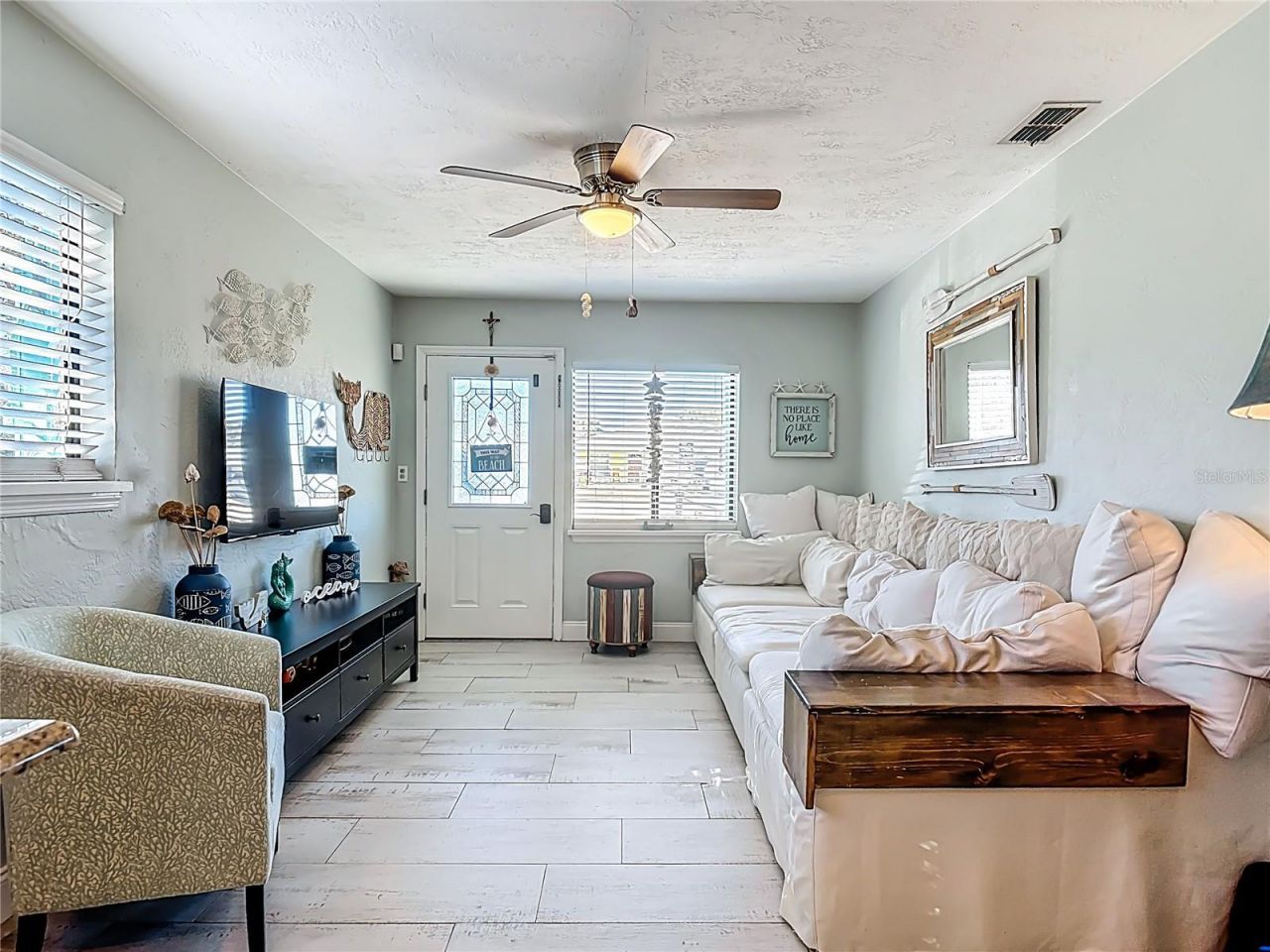 829 E 9th Avenue, New Smyrna Beach, FL 32169 Photo