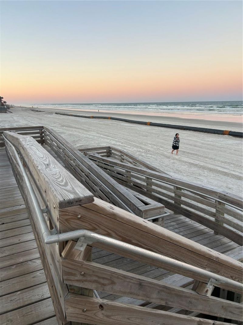 829 E 9th Avenue, New Smyrna Beach, FL 32169 Photo