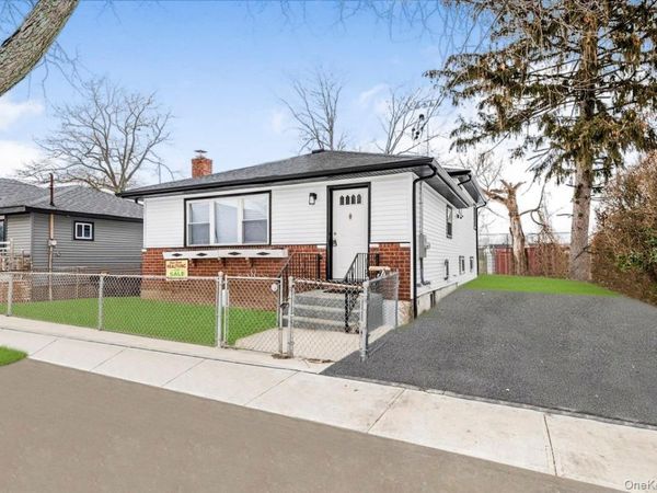 23 Peters Avenue, Hempstead, NY 11550