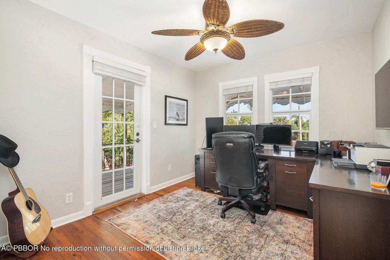 137 Edgewood Drive, West Palm Beach, FL 33405 Photo