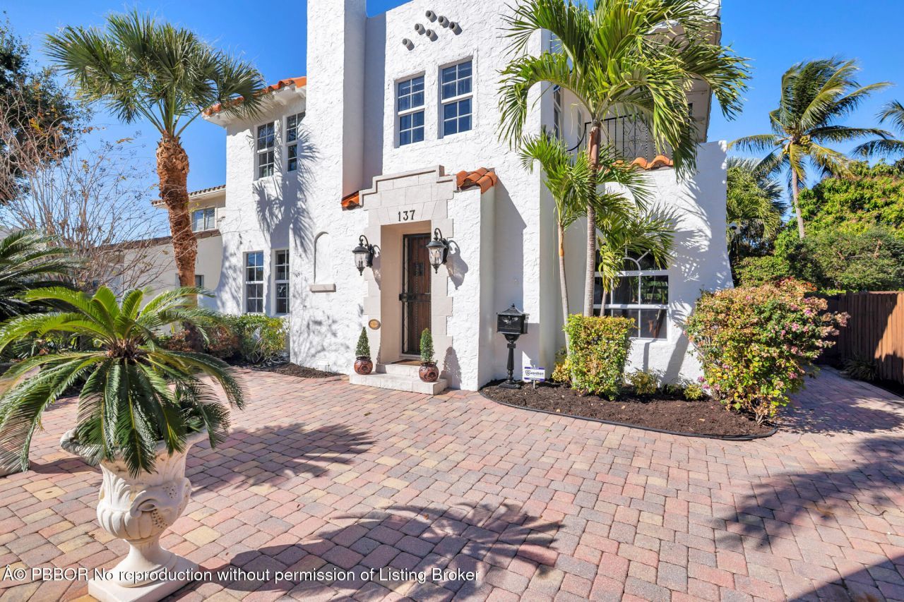 137 Edgewood Drive, West Palm Beach, FL 33405 Photo