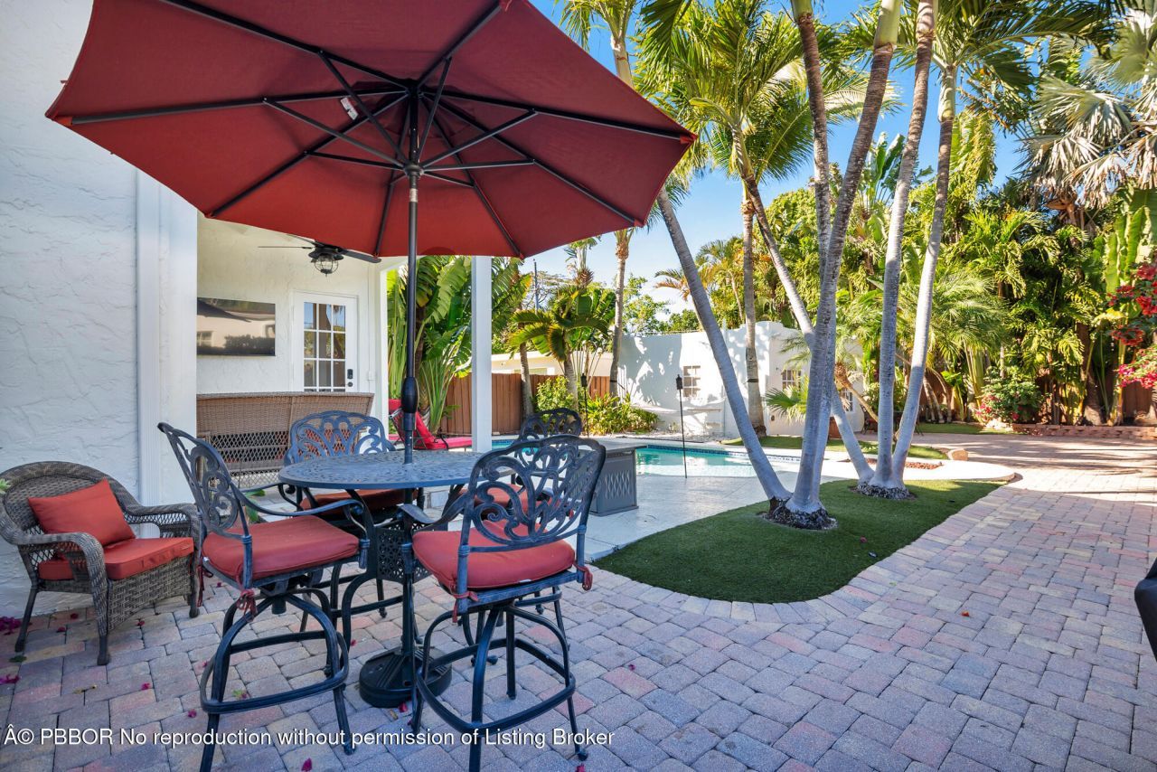 137 Edgewood Drive, West Palm Beach, FL 33405 Photo