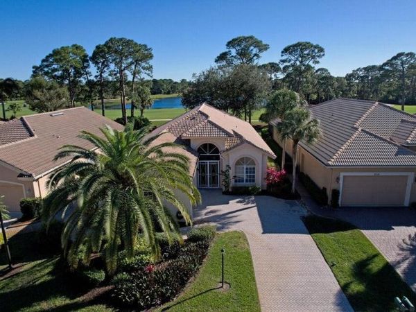 9313 Avenel Lane, Port St. Lucie, FL 34986