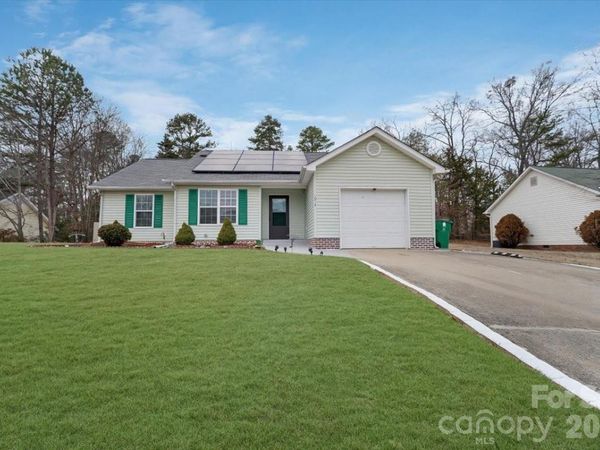 1914 Sloan Drive, Charlotte, NC 28208