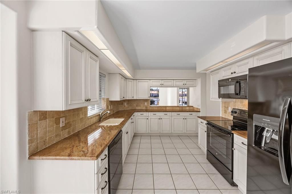 13090 Southampton Dr, Bonita Springs, FL 34135 Photo