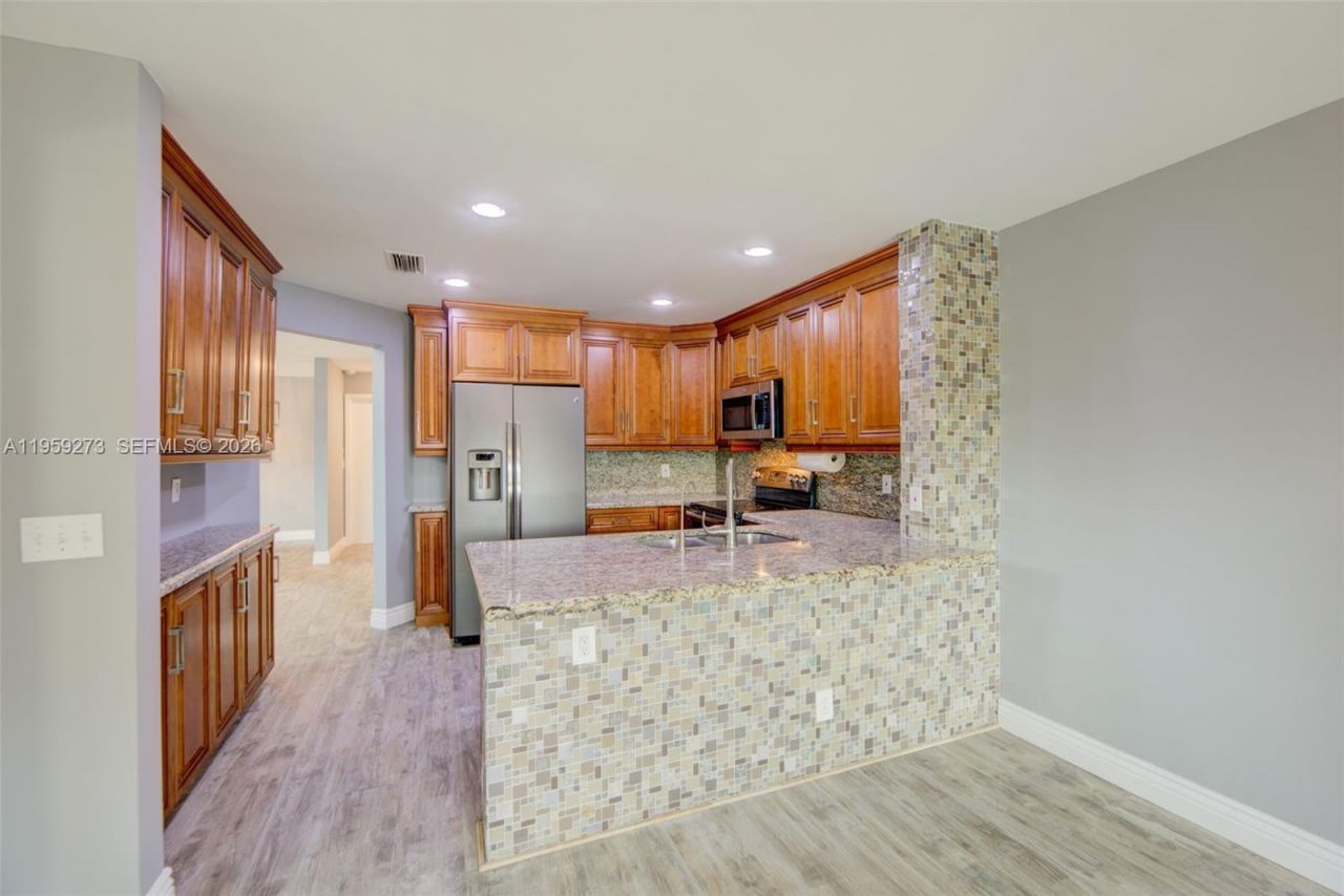 2050 NW 37th Ave, Coconut Creek, FL 33066 Photo