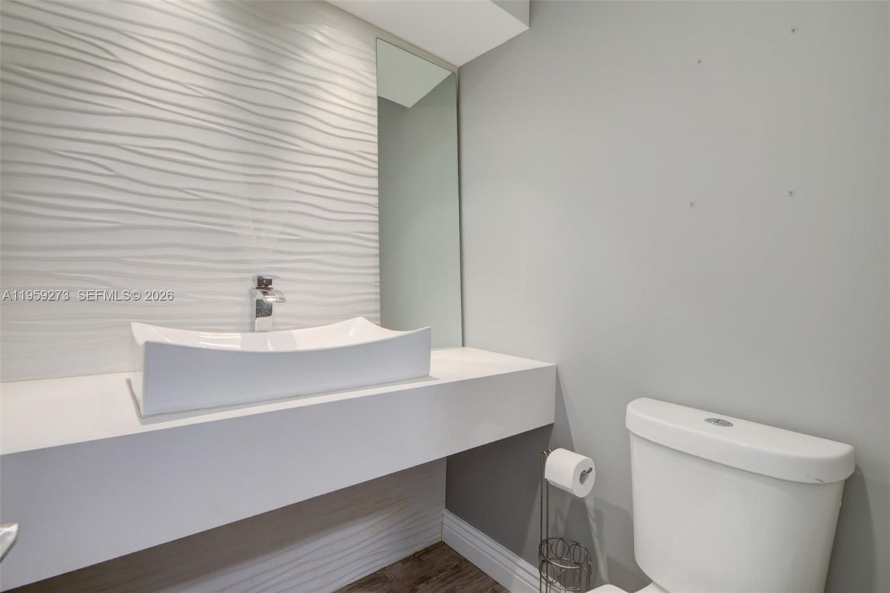 2050 NW 37th Ave, Coconut Creek, FL 33066 Photo