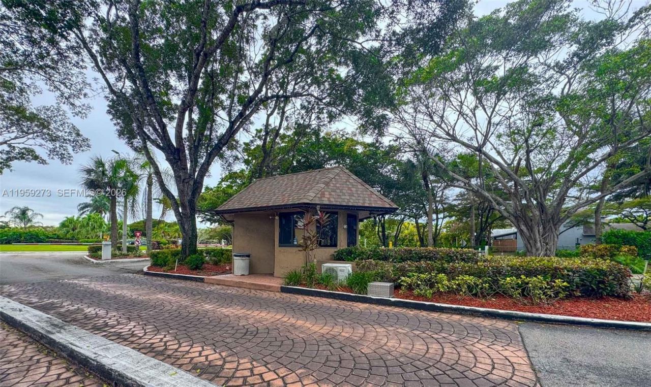 2050 NW 37th Ave, Coconut Creek, FL 33066 Photo