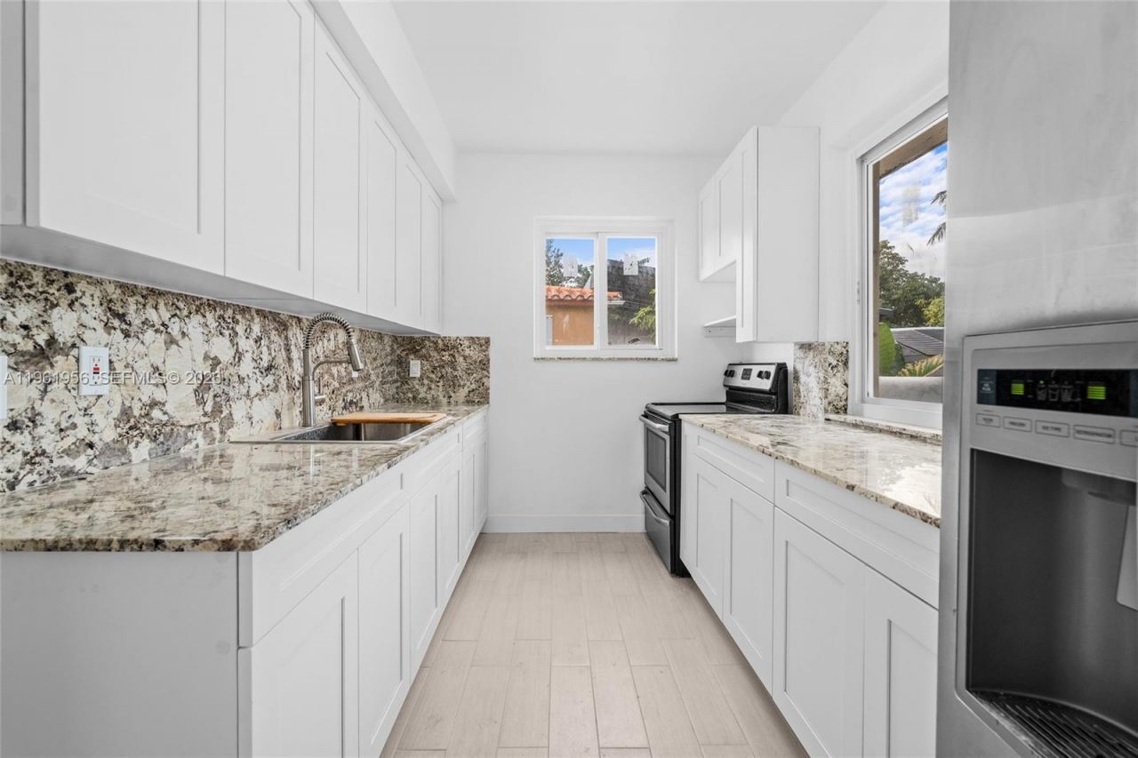 201 S Biscayne River Dr , Miami, FL 33169 Photo