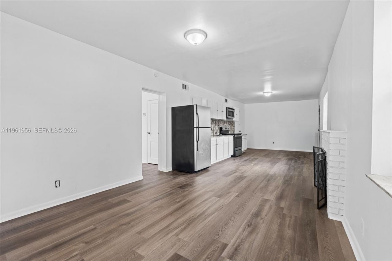 201 S Biscayne River Dr , Miami, FL 33169 Photo