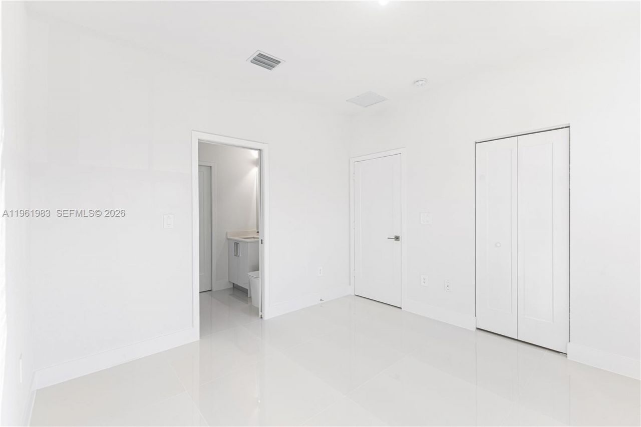 21326 Old Cutler Rd , Cutler Bay, FL 33189 Photo