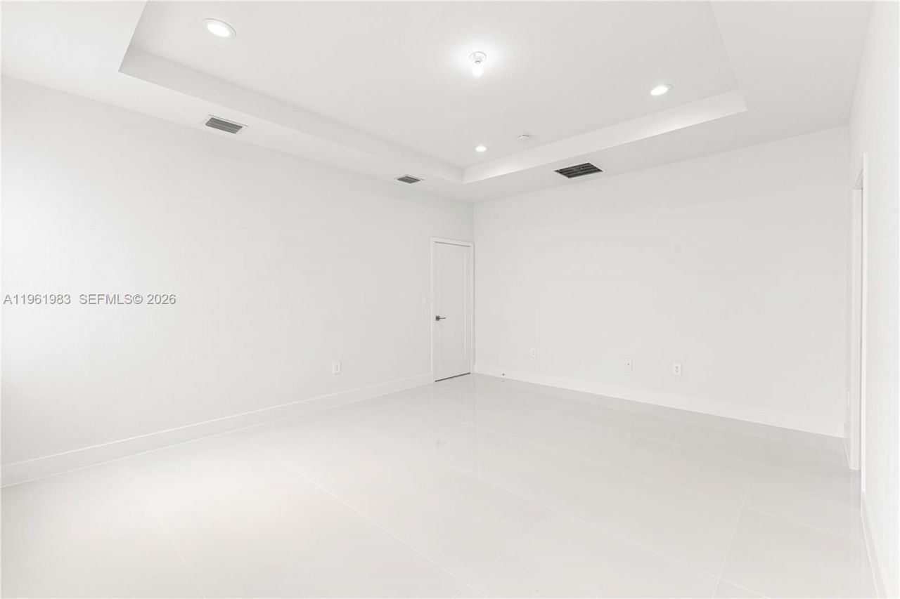 21326 Old Cutler Rd , Cutler Bay, FL 33189 Photo